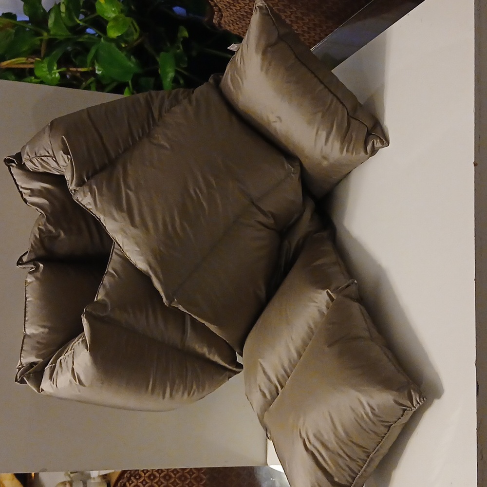 TNA Taupe Premium Goose Down Super Puff Scarf NWT